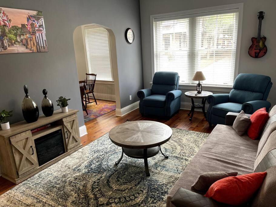 Cozy Quiet St Augustine Private Condo - 2Bed, 1 Bath, Sleeps 6, Steps To Historic St Augustine Center & All Tourist Attractions, Restaurants, Cafes, Backyard, Porch St. Augustine Kültér fotó
