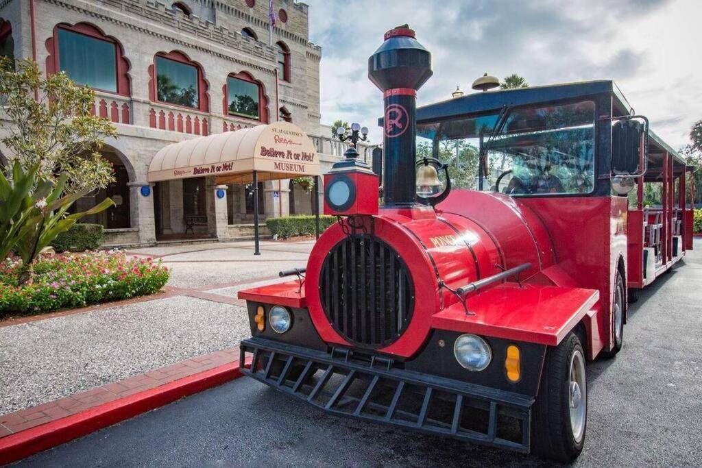 Cozy Quiet St Augustine Private Condo - 2Bed, 1 Bath, Sleeps 6, Steps To Historic St Augustine Center & All Tourist Attractions, Restaurants, Cafes, Backyard, Porch St. Augustine Kültér fotó